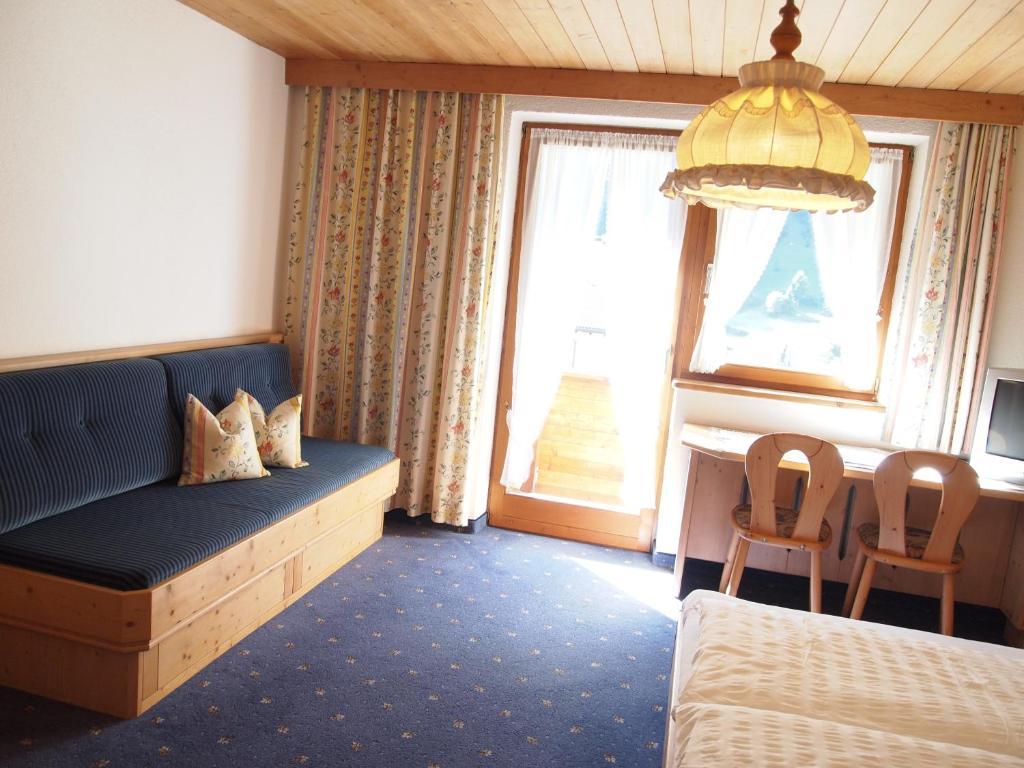 Ferienhaus Waldner カウナータール 部屋 写真